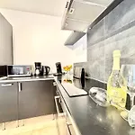 Waikiki, Private Pool, Beaches & Nightlife Vila *