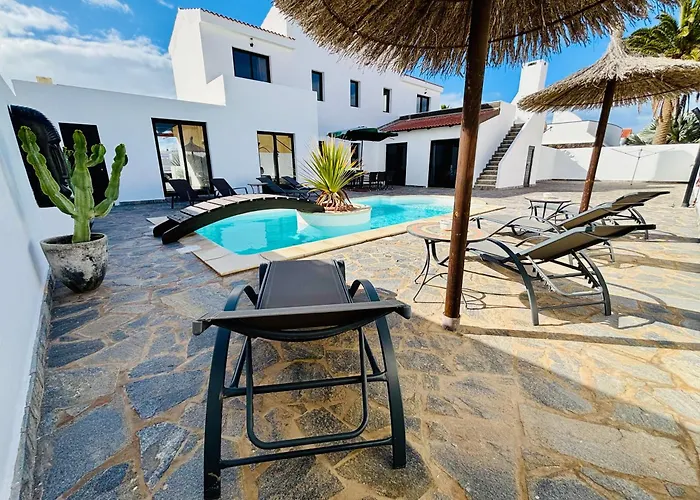 Waikiki, Private Pool, Beaches & Nightlife Villa