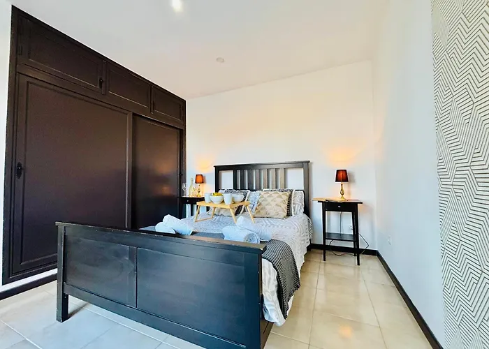 Waikiki, Private Pool, Beaches & Nightlife Corralejo