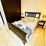 Villa Waikiki, Private Pool, Beaches & Nightlife