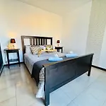 Waikiki, Private Pool, Beaches & Nightlife Villa Corralejo