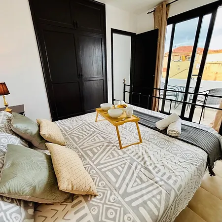 Villa 4-br, Sea-view Villa, Private Pool And Bbq, In Downtown! *