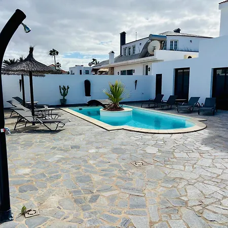Villa 4-br, Sea-view Villa, Private Pool And Bbq, In Downtown! *