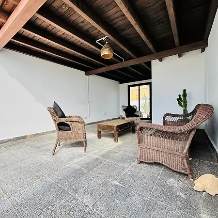 4-br, Sea-view Villa, Private Pool And Bbq, In Downtown! *