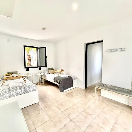 4-br, Sea-view Villa, Private Pool And Bbq, In Downtown! *