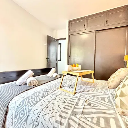 Villa 4-br, Sea-view Villa, Private Pool And Bbq, In Downtown!