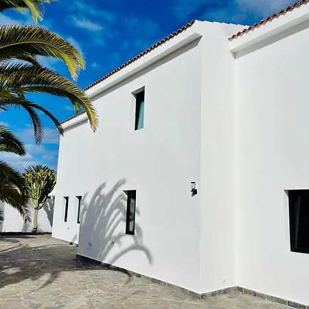 4-br, Sea-view Villa, Private Pool And Bbq, In Downtown! Villa