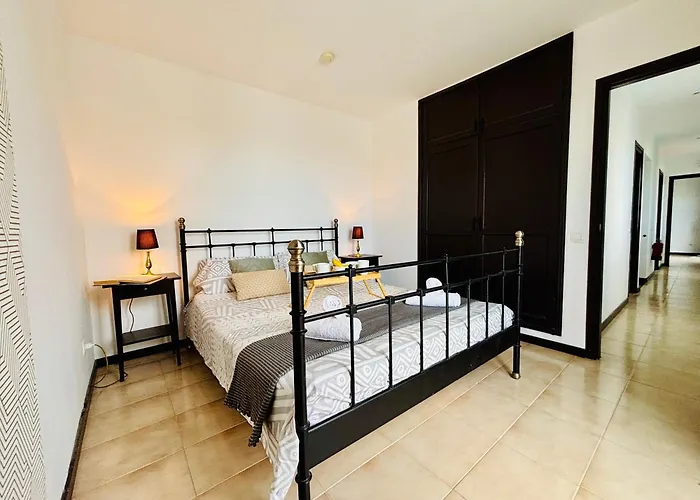 Villa Waikiki, Private Pool, Beaches & Nightlife Corralejo