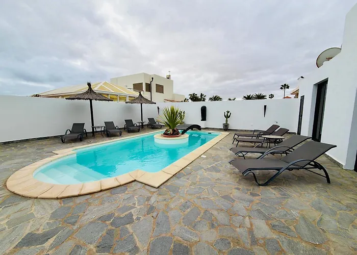 Waikiki, Private Pool, Beaches & Nightlife