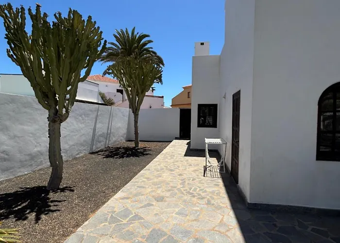 Waikiki, Private Pool, Beaches & Nightlife *