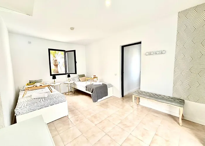 Waikiki, Private Pool, Beaches & Nightlife * Corralejo