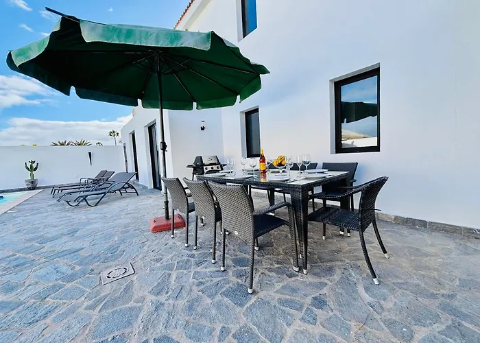 Villa Waikiki, Private Pool, Beaches & Nightlife