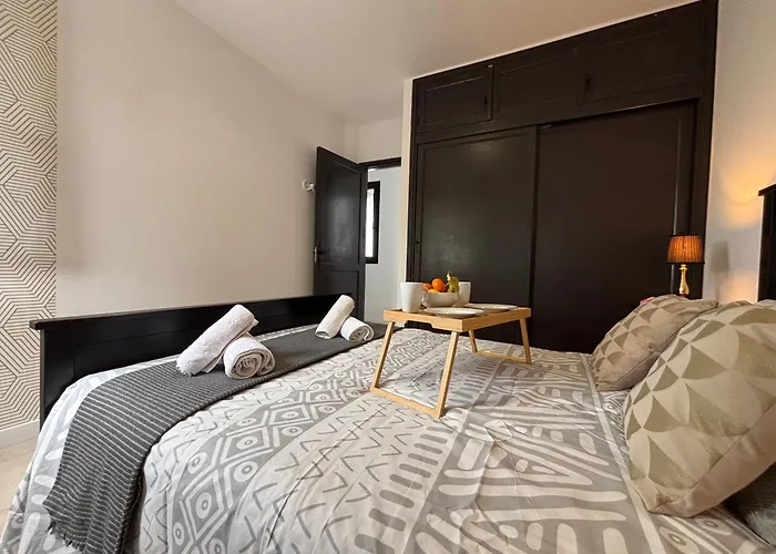 Waikiki, Private Pool, Beaches & Nightlife Villa Corralejo