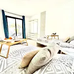 Βίλα Waikiki, Private Pool, Beaches & Nightlife *