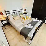 Waikiki, Private Pool, Beaches & Nightlife * Κοραλέχο